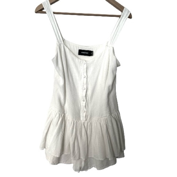 MINKPINK Dresses & Skirts - MINKPINK White Buttoned Ruffle Playsuit Romper Size Medium Can Fit Small